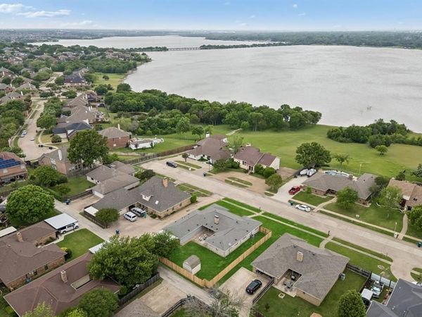 4610 Candlestick Drive , Garland, TX 75043