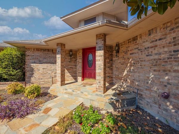 8418 Golf Club Circle , Fort Worth, TX 76179