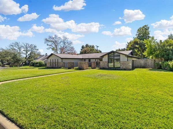 3757 Arroyo Road , Fort Worth, TX 76109