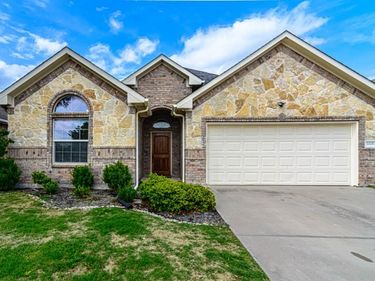 1225 Fallow Deer Drive, Fort Worth, TX 76028
