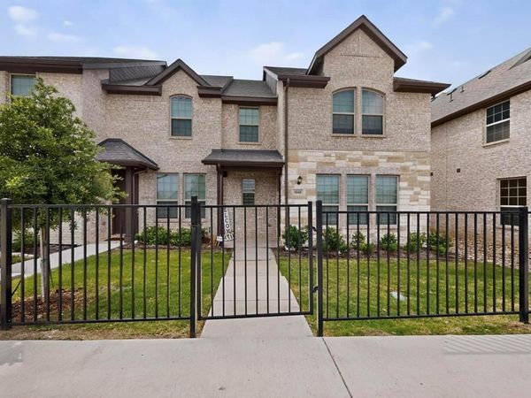 6040 Bursey Road, Watauga, TX 76148