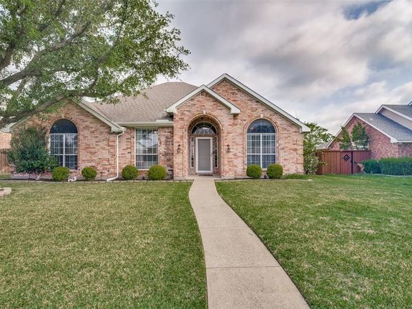 4803 Maple Shade Avenue , Sachse, TX 75048