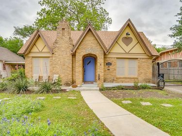 2119 Stanley Avenue, Fort Worth, TX 76110