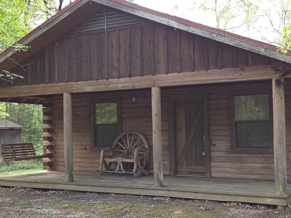 3072 Dorough Road , Karnack, TX 75661