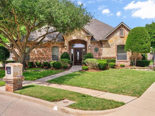 8120 Belmont Court , North Richland Hills, TX 76182
