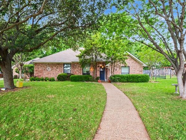 1522 Bonanza Court , Sachse, TX 75048