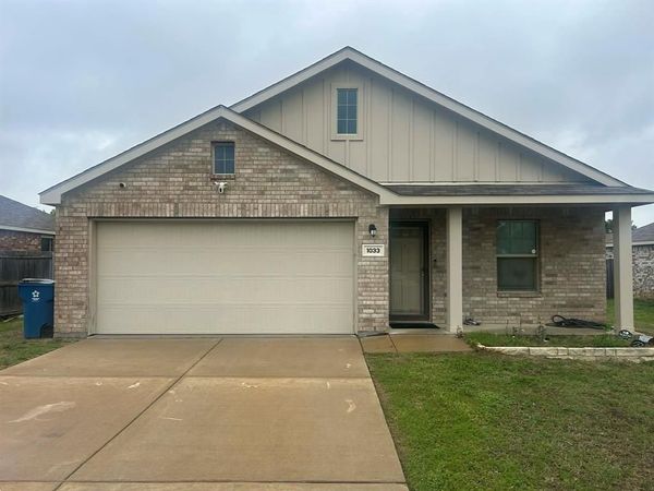 1033 Skyline Drive , Hutchins, TX 75141