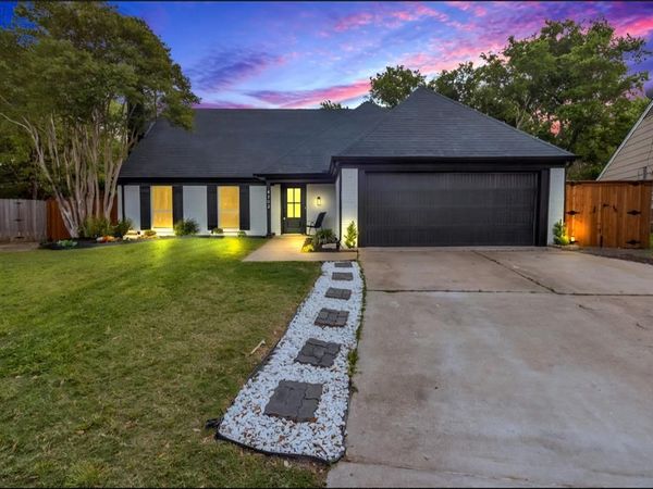 4202 Sheffield Drive , Grand Prairie, TX 75052