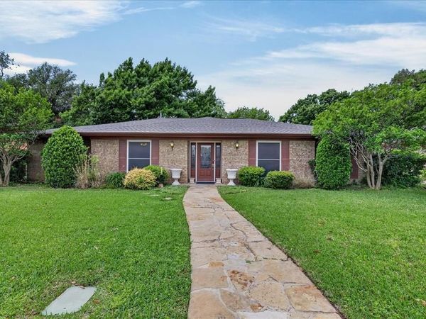 1808 E Cedar Elm Drive , Arlington, TX 76012