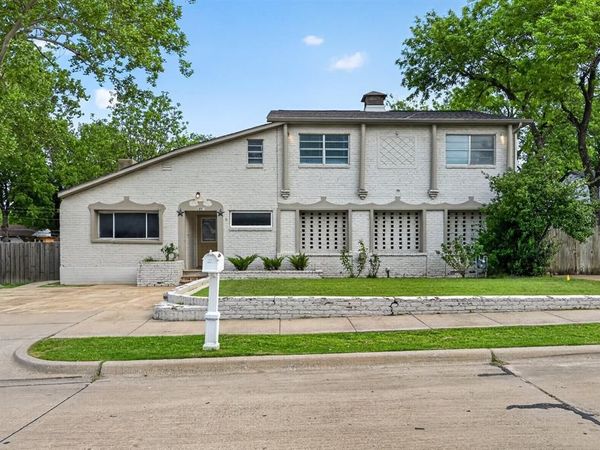 1817 Ruth Street , Arlington, TX 76010
