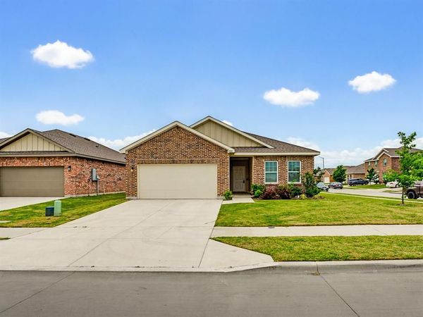 1533 Ancer Way , Fort Worth, TX 76052