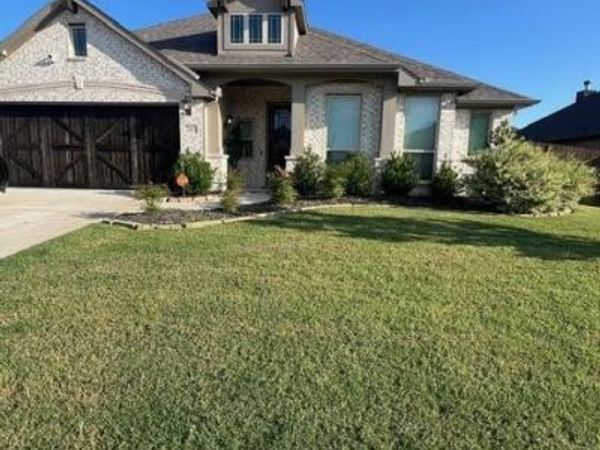 203 Mockingbird Drive , Waxahachie, TX 75165