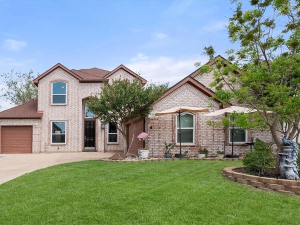 1305 Liverpool Lane , Mansfield, TX 76063