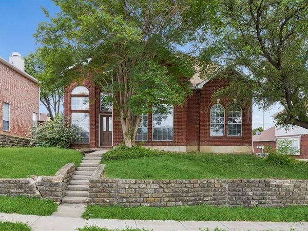 1604 Bennington Drive , Carrollton, TX 75007