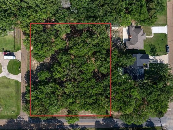 104 Lark Drive , Enchanted Oaks, TX 75156