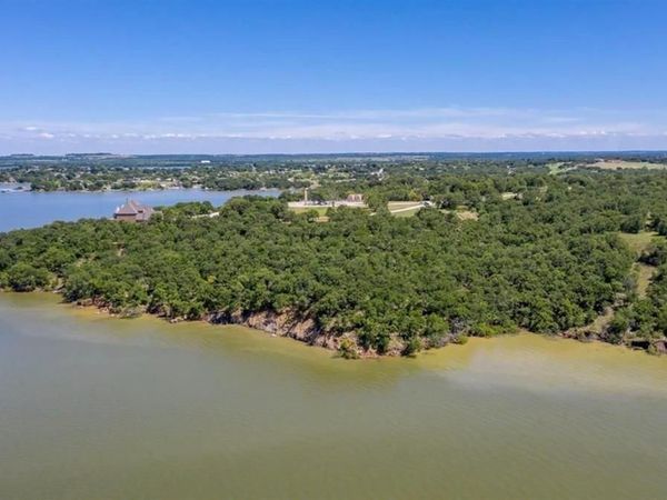29 Cimmarron Bay Drive , Runaway Bay, TX 76426