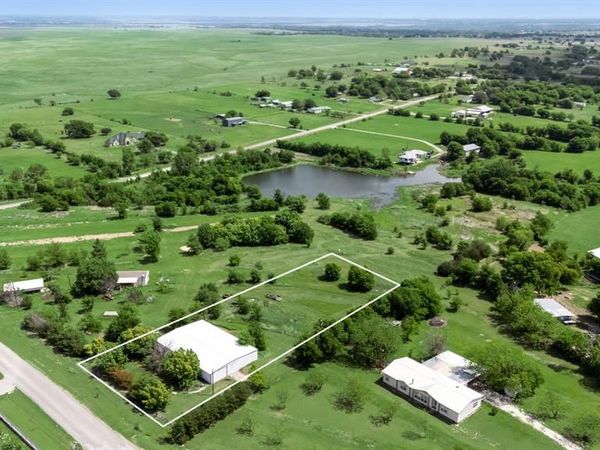 9910 First Street , Joshua, TX 76058