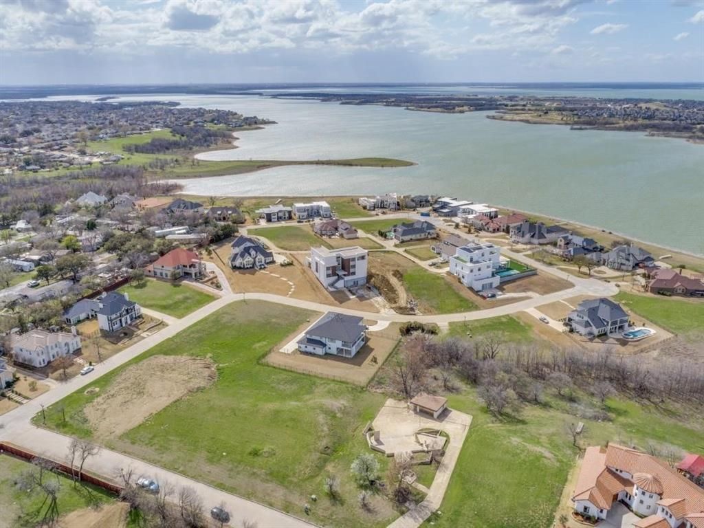 7413 Waters Edge Court, The Colony, TX 75056 Main Photo