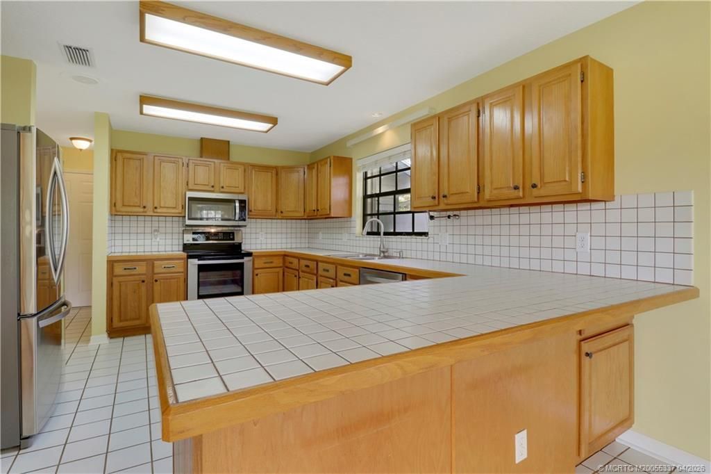 5502 Echo Pines Circle W, Fort Pierce, FL 34951 Photo