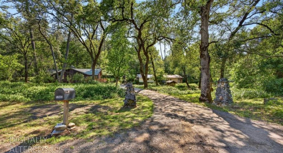 13980 Dry Creek Rd, Auburn, CA 95602 Photo