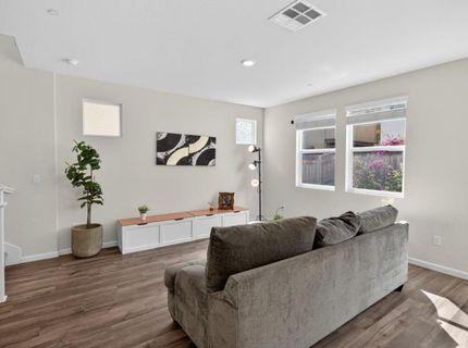 8866 Sheldon Terrace Ln, Elk Grove, CA 95758 Photo