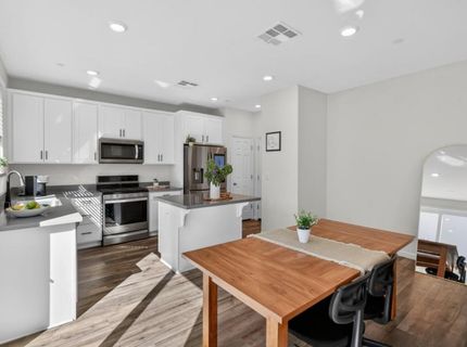 8866 Sheldon Terrace Ln, Elk Grove, CA 95758 Photo