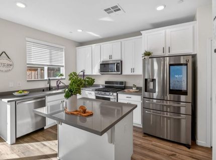 8866 Sheldon Terrace Ln, Elk Grove, CA 95758 Photo