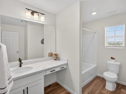 8866 Sheldon Terrace Ln, Elk Grove, CA 95758 Photo