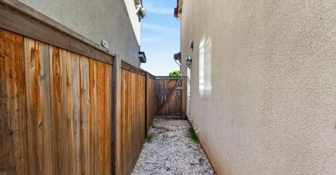 8866 Sheldon Terrace Ln, Elk Grove, CA 95758 Photo