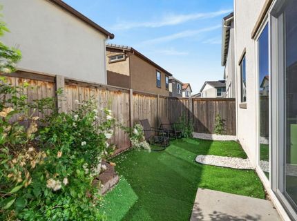 8866 Sheldon Terrace Ln, Elk Grove, CA 95758 Photo