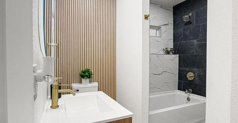 1933 1st Ave, Sacramento, CA 95818 Photo