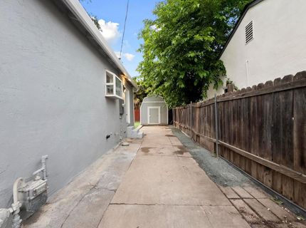 1933 1st Ave, Sacramento, CA 95818 Photo