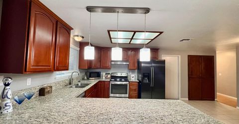 3345 Hanks St, Sacramento, CA 95827 Photo