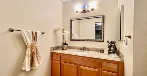 3345 Hanks St, Sacramento, CA 95827 Photo