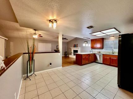 3345 Hanks St, Sacramento, CA 95827 Photo