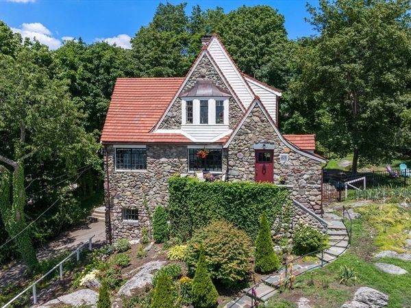 63 Crabtree Rd, Quincy, MA 02171