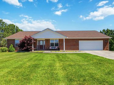 135 Country Acres Drive, Somerset, KY 42503