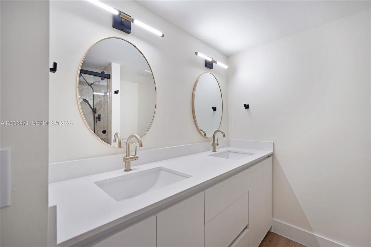 2548 N 38th Ave , Unit C-23, Hollywood, FL 33021 Photo