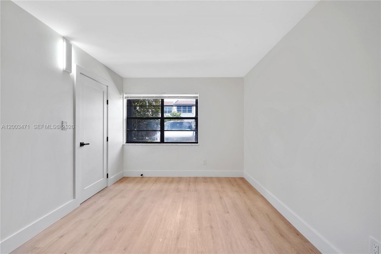 2548 N 38th Ave , Unit C-23, Hollywood, FL 33021 Photo