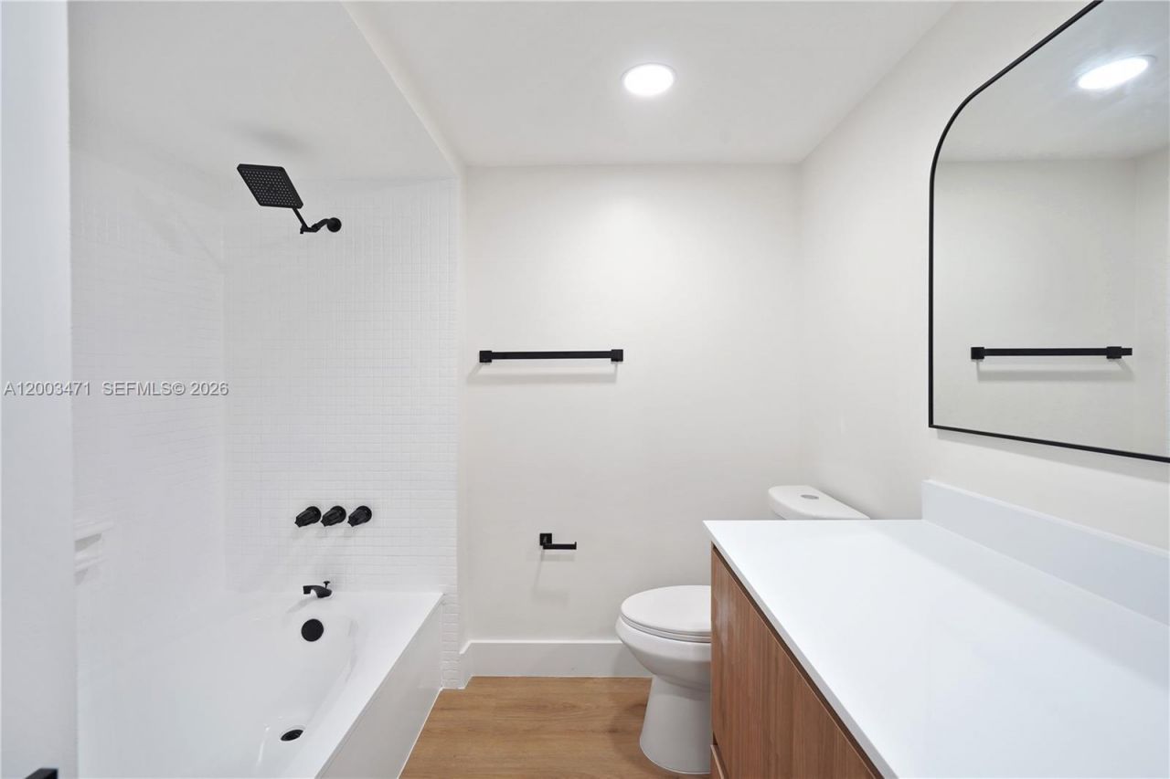 2548 N 38th Ave , Unit C-23, Hollywood, FL 33021 Photo