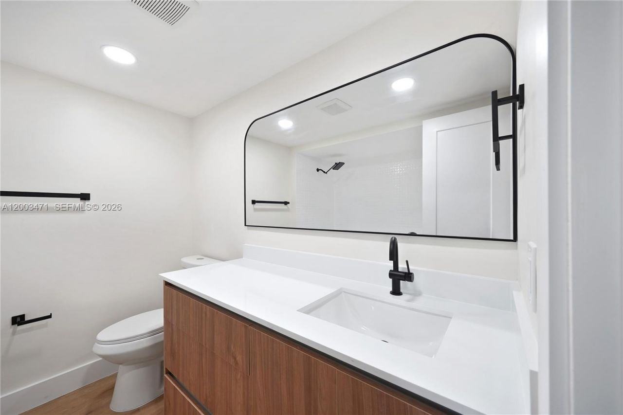 2548 N 38th Ave , Unit C-23, Hollywood, FL 33021 Photo