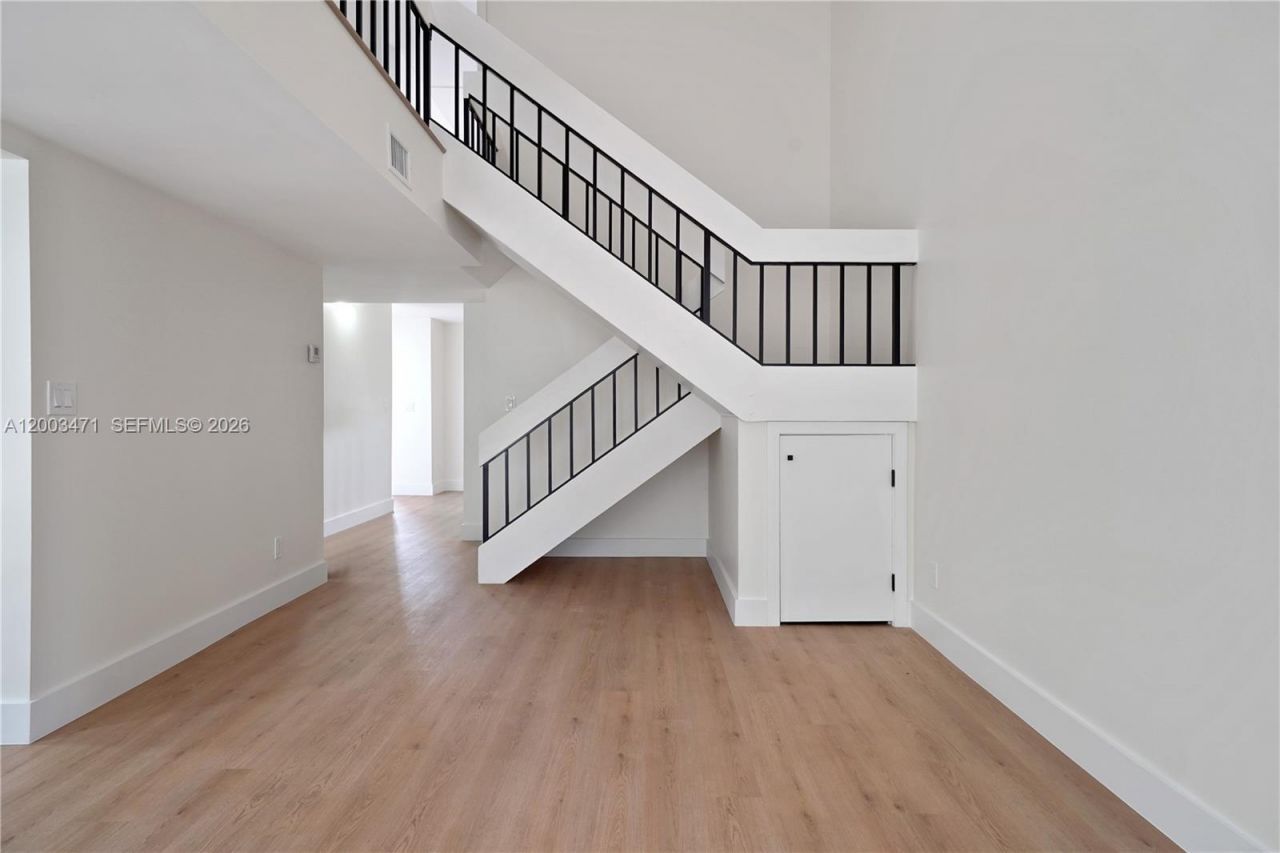 2548 N 38th Ave , Unit C-23, Hollywood, FL 33021 Photo