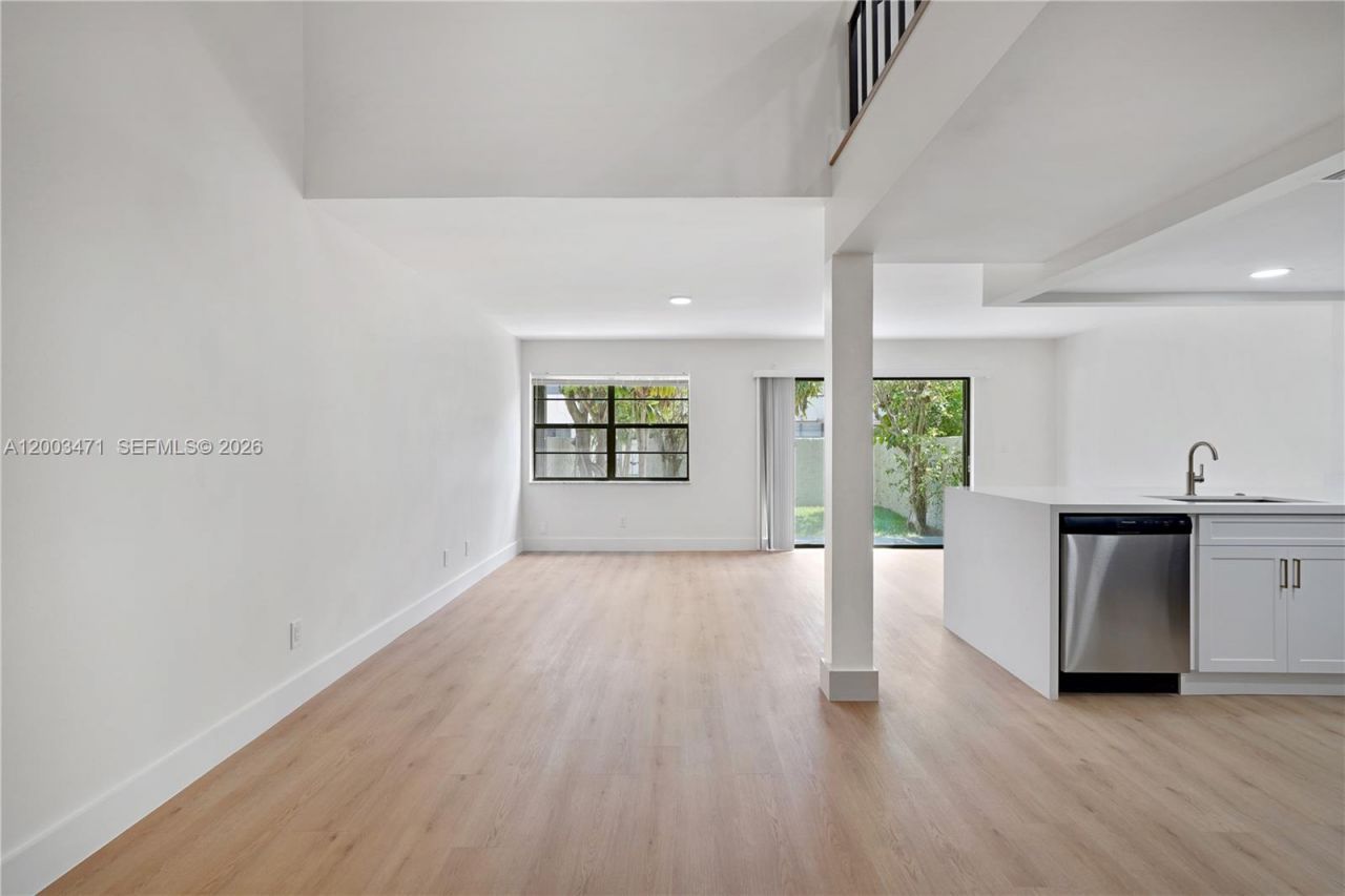 2548 N 38th Ave , Unit C-23, Hollywood, FL 33021 Photo