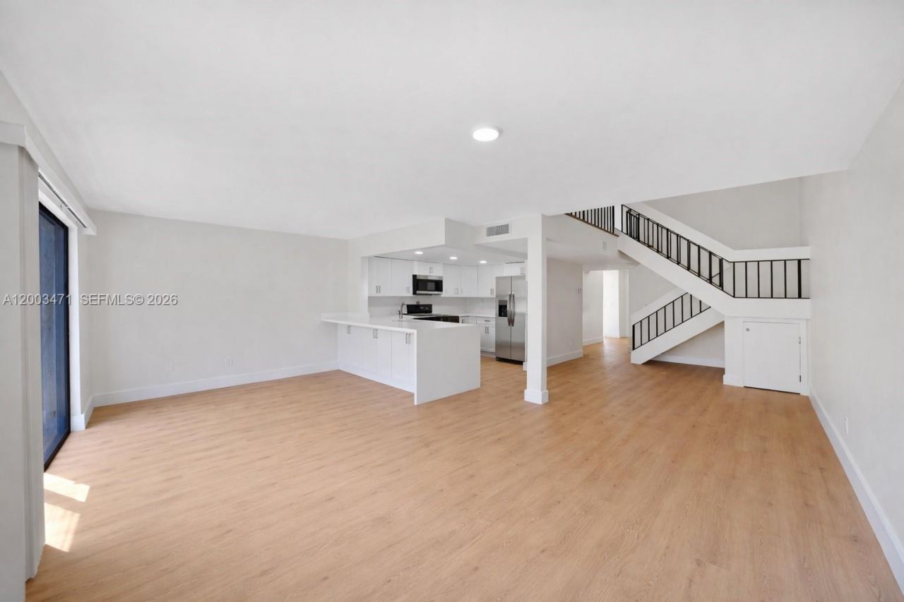 2548 N 38th Ave , Unit C-23, Hollywood, FL 33021 Photo