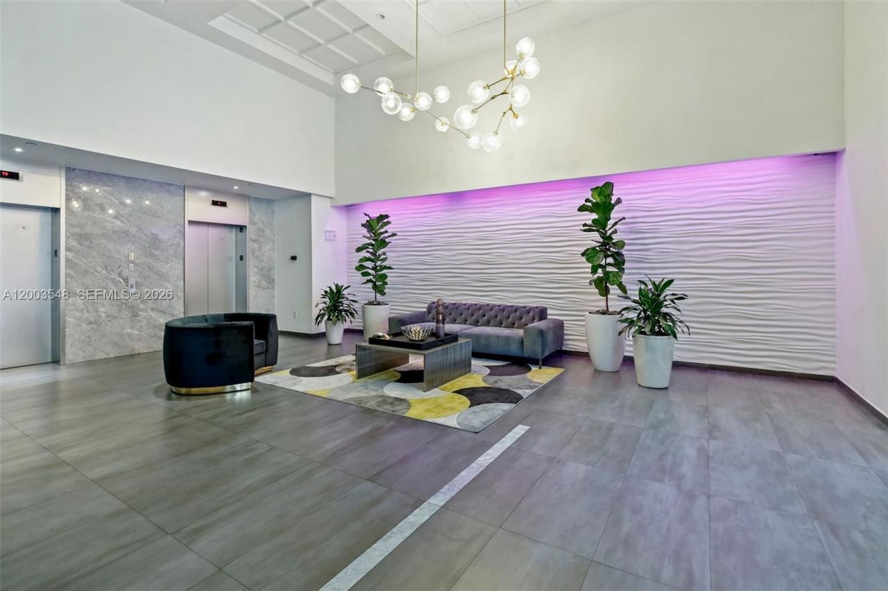 10 Aragon Ave , Unit 818, Coral Gables, FL 33134 Photo