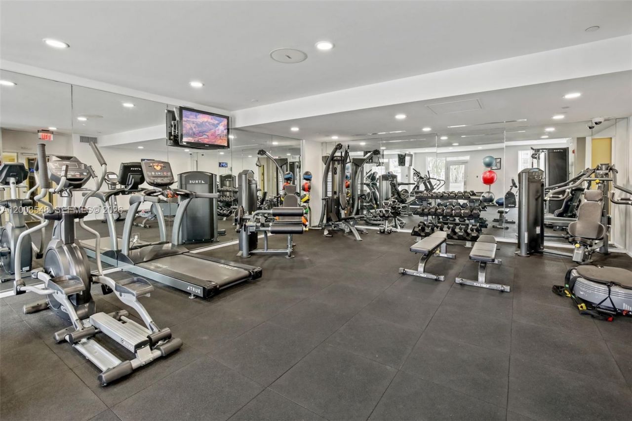 10 Aragon Ave , Unit 818, Coral Gables, FL 33134 Photo