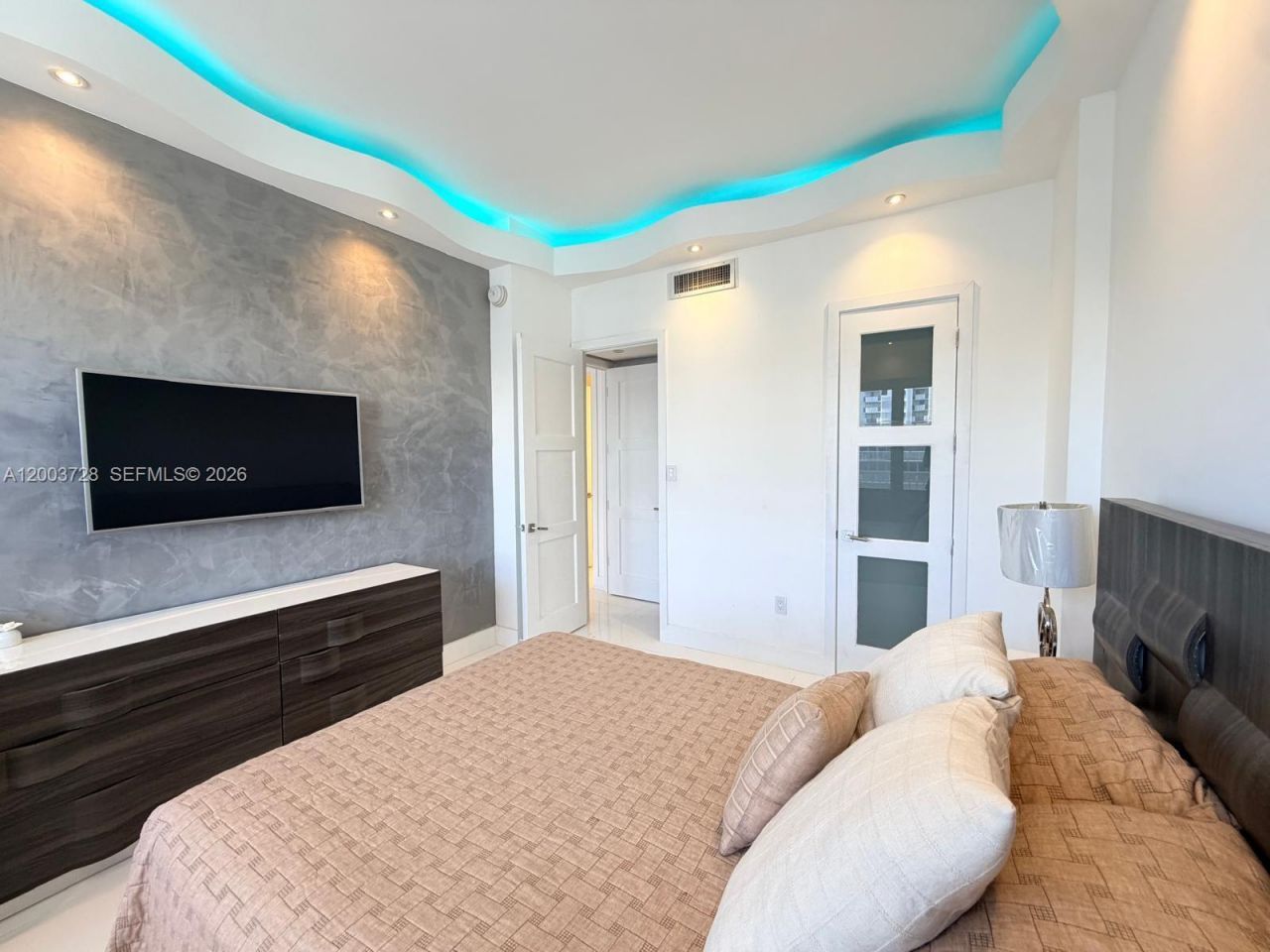 18041 Biscayne Blvd, Unit PH01, Aventura, FL 33160 Photo
