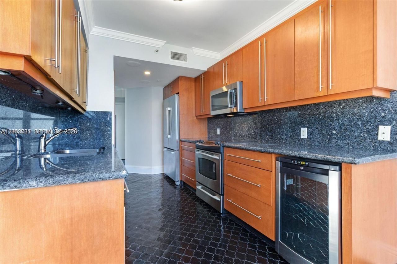 701 Brickell Key Blvd , Unit 2103, Miami, FL 33131 Photo