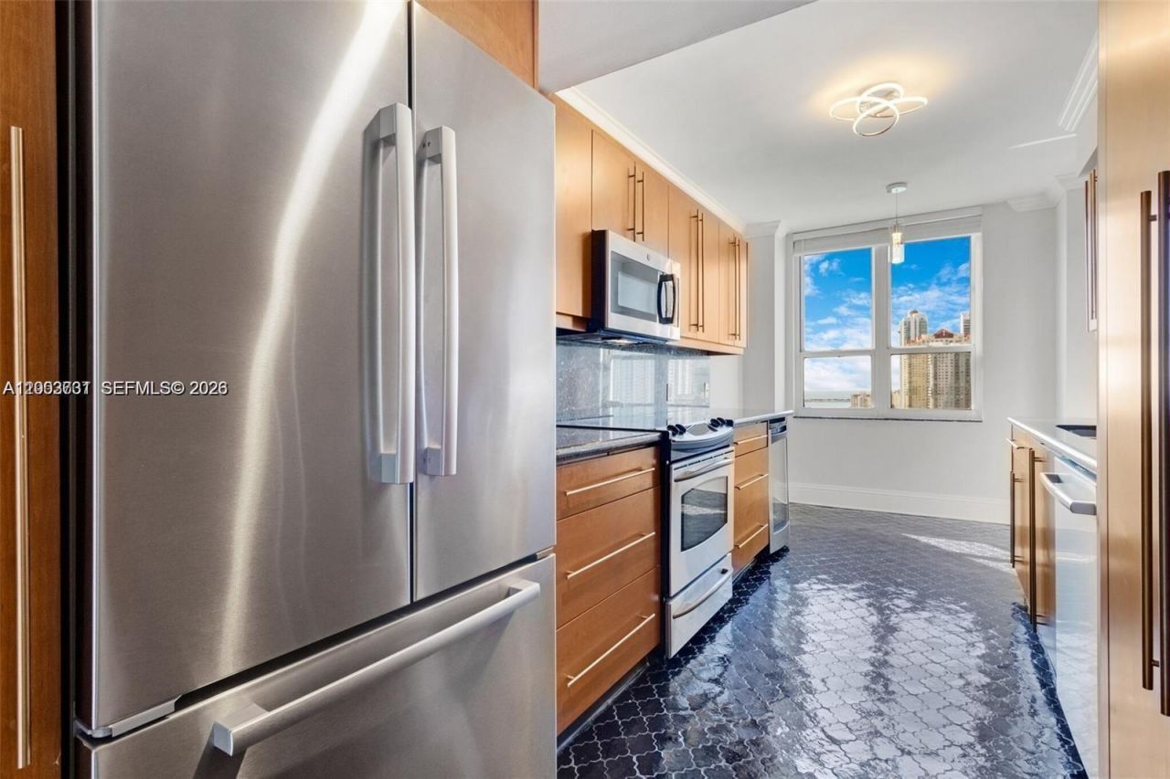 701 Brickell Key Blvd , Unit 2103, Miami, FL 33131 Photo