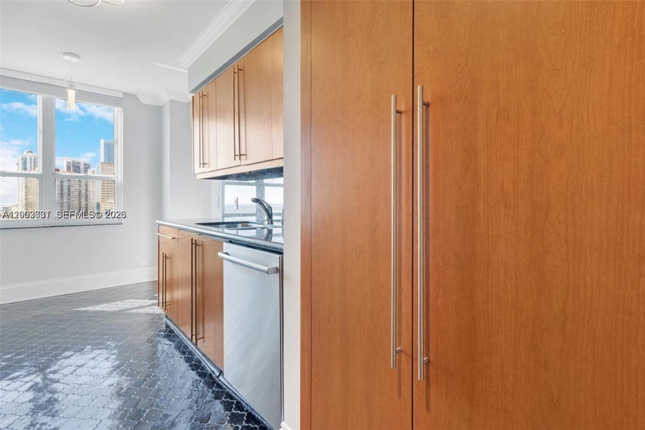 701 Brickell Key Blvd , Unit 2103, Miami, FL 33131 Photo